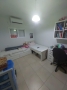 מפרטי, כפר גנים א' על רחוב מיכל לייב כץ , קרוב לבית חולים השרון. קומה ראשונה פונה לגינב מקסימה. , עורפית שקטה מוארת...